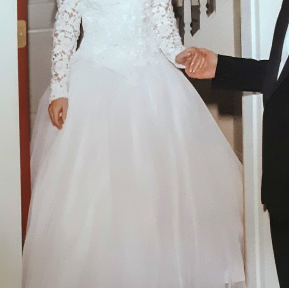 Wedding Gown - Picture 3 of 6